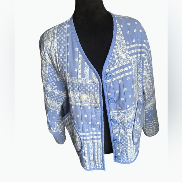 Como Vintage Jackets & Blazers - Como Vintage Quilted Button-Up Jacket – Blue & White – Women’s Size Medium